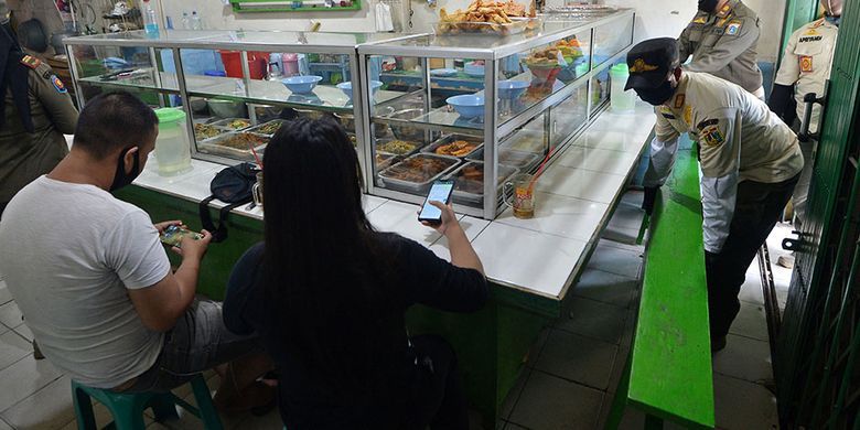 Stop Razia Menutup Warung Makan-Minum di Bulan Ramadan