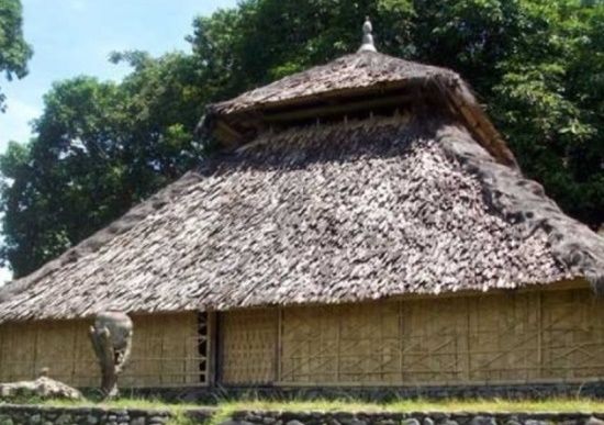 Arsitektur Masjid Kuno di Nusantara Mengambil Bentuk Bangunan Lokal