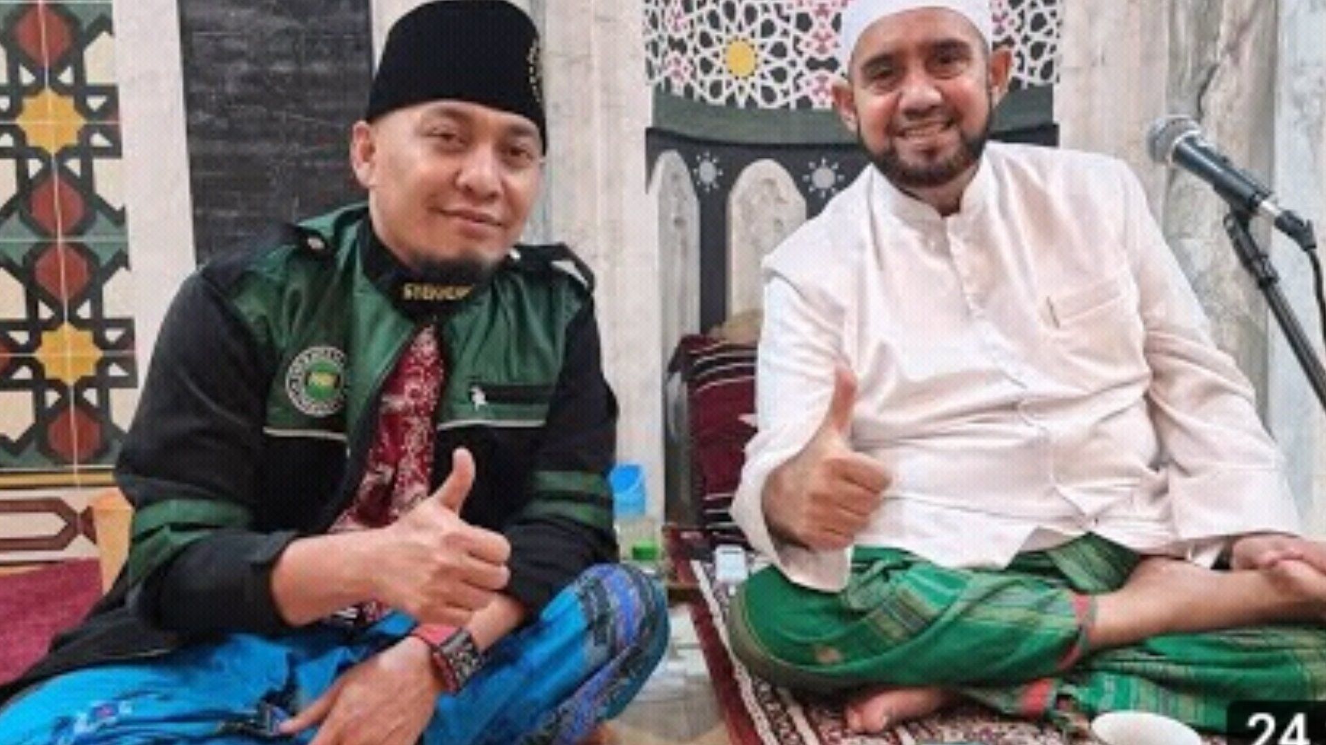 Ketika Ustadz Ujang Busthomi Bertemu dengan Habib Syeikh