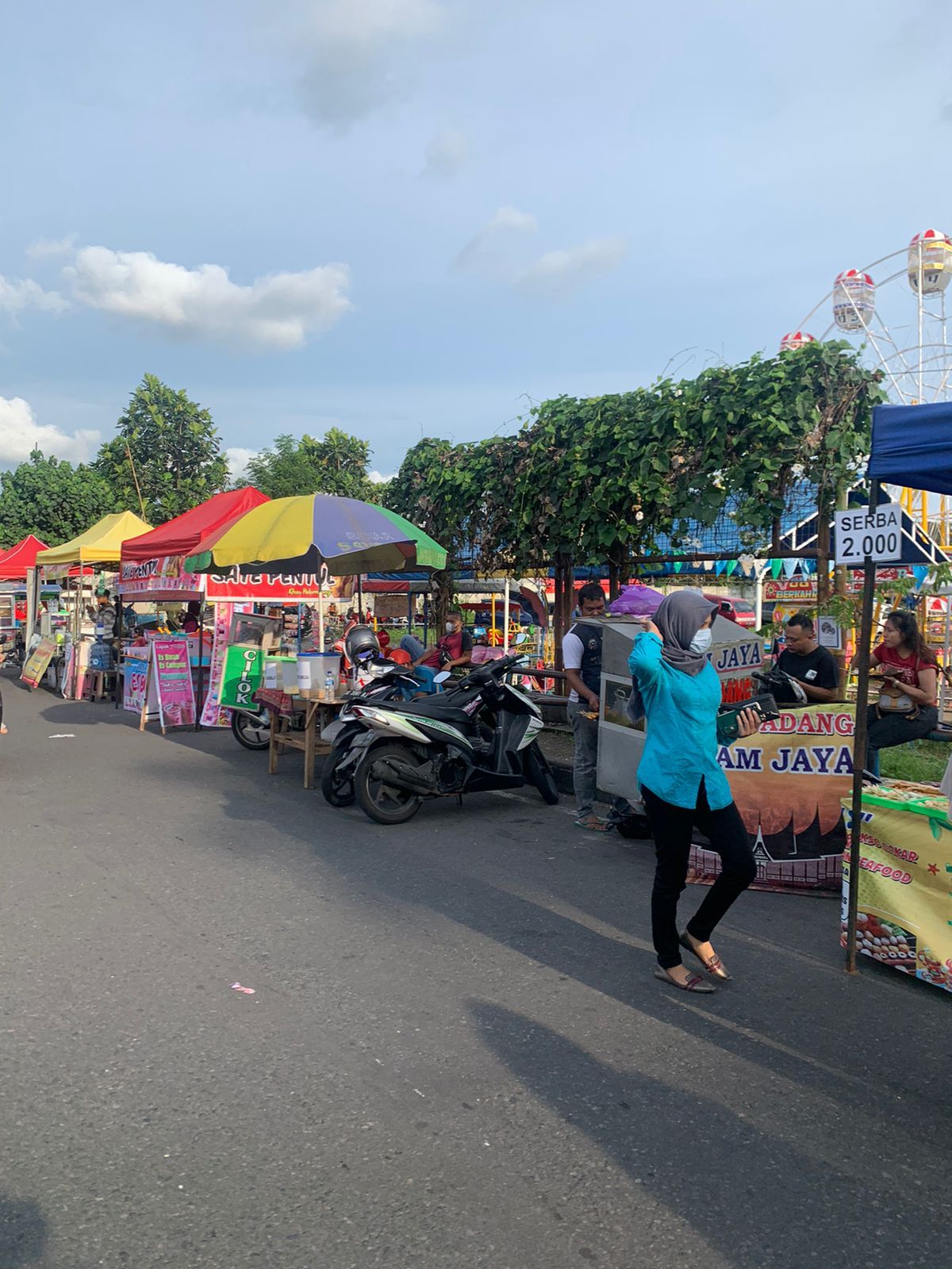 Serunya Berburu Takjil di Paingan Stadion Maguwoharjo