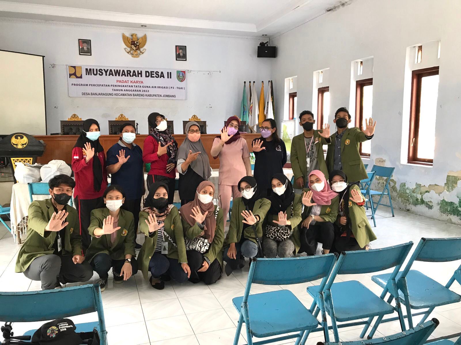 Mahasiswa KKN-T MBKM Kelompok 97 UPN "Veteran" Jawa Timur Ikut Serta dalam Kegiatan PROLANIS di Desa Banjaragung