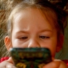 Tips Sederhana Mengurangi Kebiasaan Anak Bermain Gadget