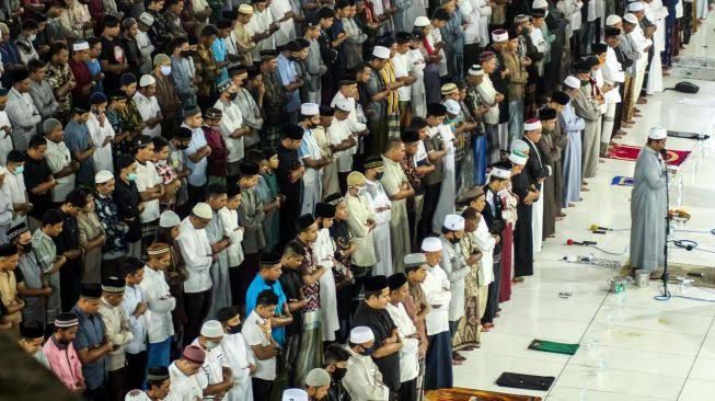 Pentingnya Istiqomah dalam Menjalankan Shalat Tarawih Sebulan Penuh