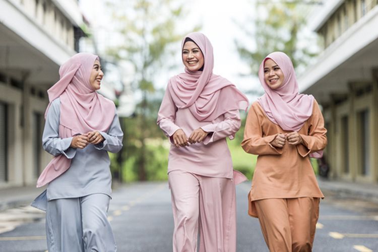 Memaknai Ulang Tradisi Memakai Baju Baru Saat Lebaran