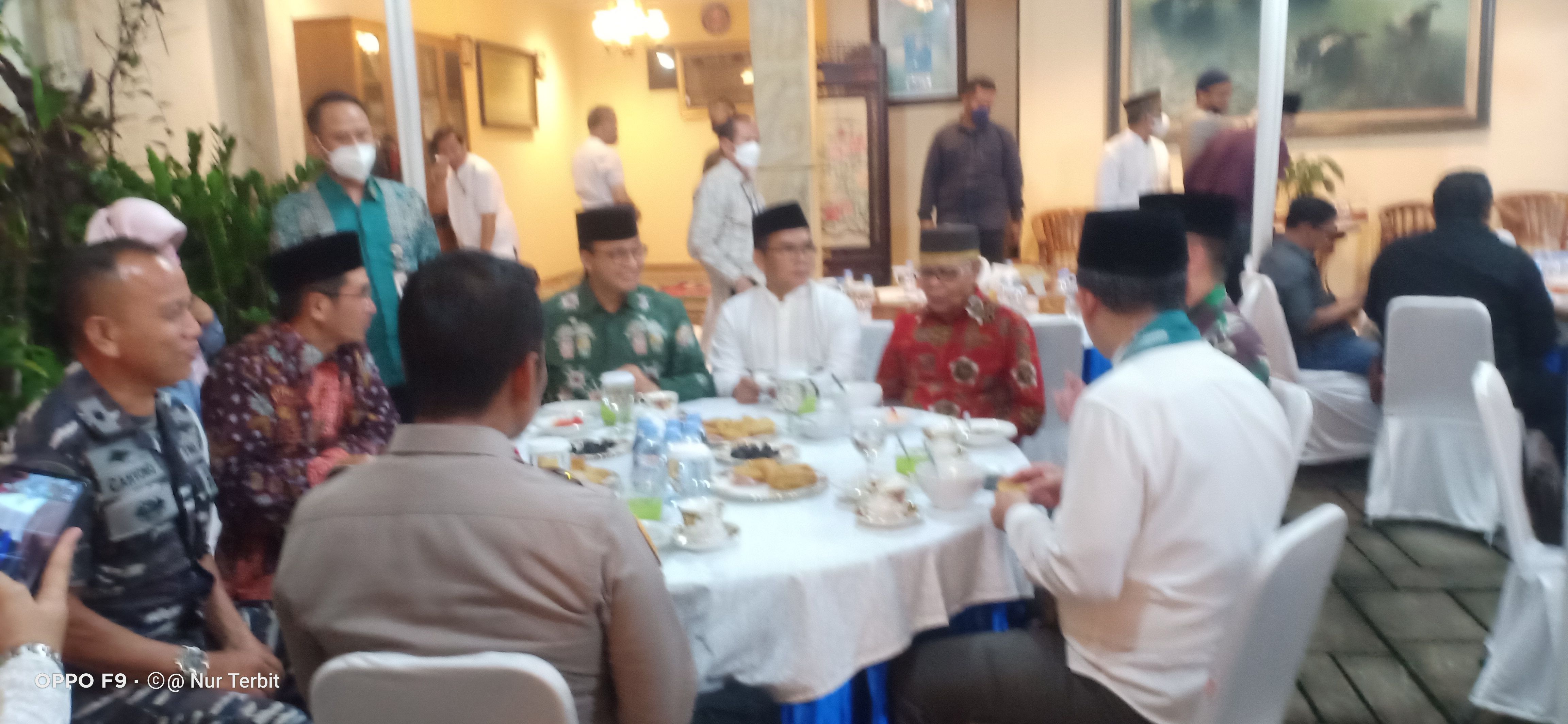 Bukber dengan "Selebriti" di Akhir Ramadhan