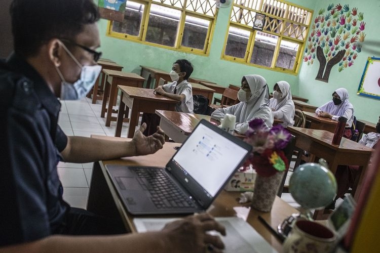 Momen Idul Fitri dan Hardiknas Berujung pada Pendidikan yang Memaafkan