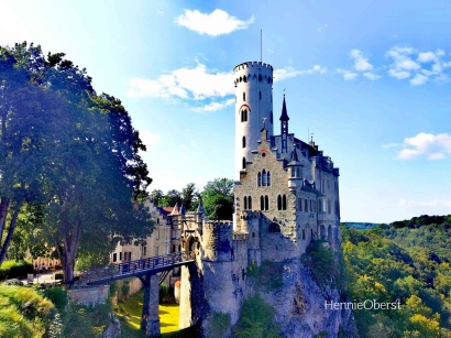 Pesona Schloss Lichtenstein dan Alfons si Hantu Istana