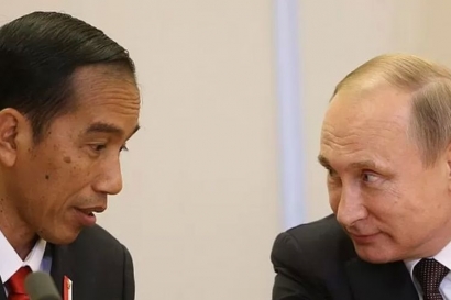 Diplomasi Bisik-Bisik ala Jokowi dan Polemik Putin