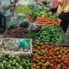 Harga Cabai dan Bawang hingga Minyak di Pasar Pondok Timur Bekasi Berangsur Turun