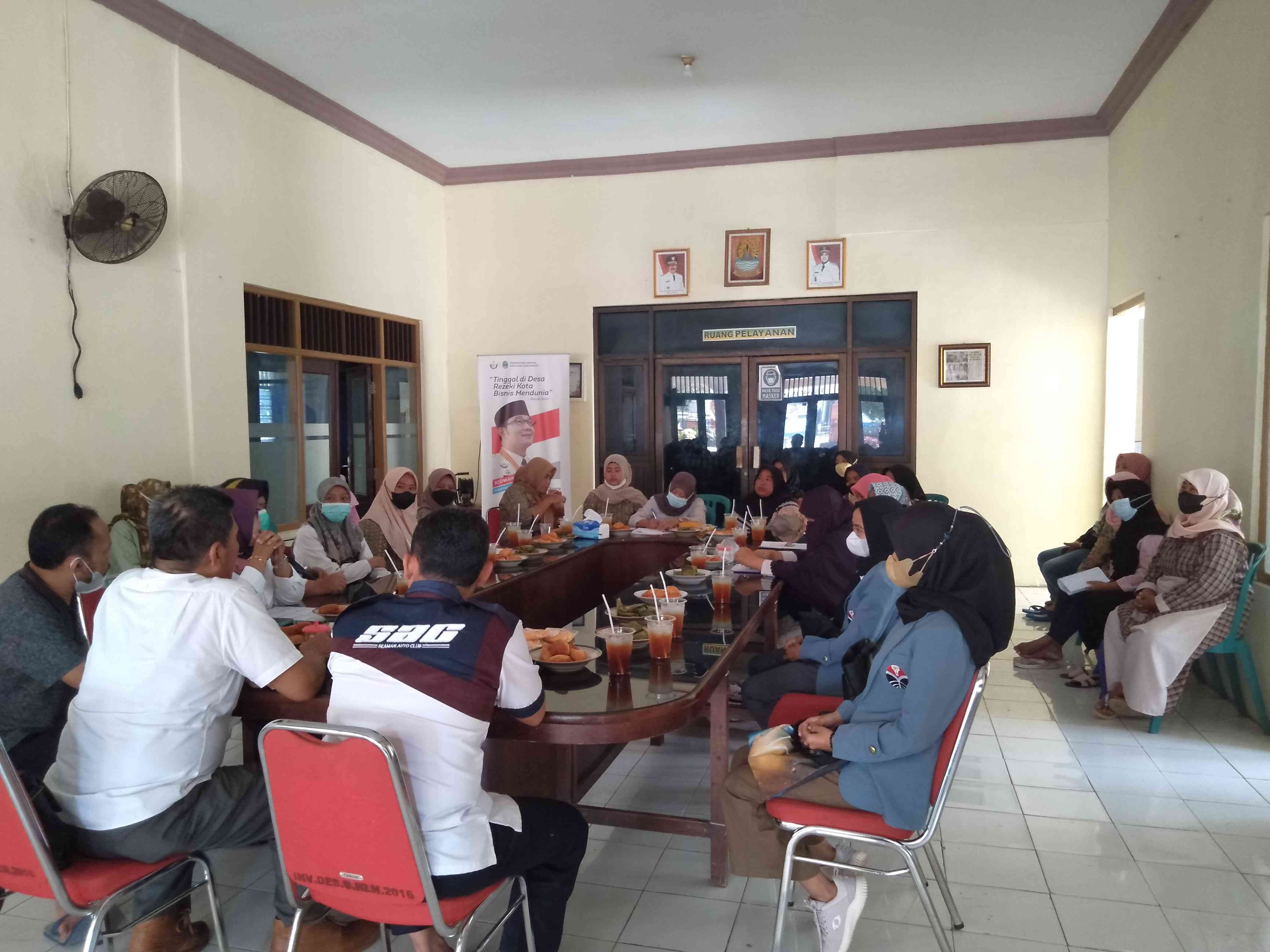 KKN TEMATIK UPI : Mengenai Informasi Imunisasi Mahasiswa KKN-T UPI Lakukan Sosialisasi, Edukasi dan Sukseskan BIAN Tahap 2 Di Desa Gegesik Kulon