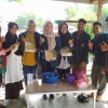 Yuk Gemar Makan Ikan dan Cegahan Stunting, Mahasiswa KKN UNDIP Demo Memasak Nugget Menggunakan Ikan Patin