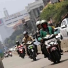 Kisah Tukang Tambal Ban di Tepi Jalan Jakarta