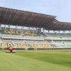 Semerbak Bau Sampah Jelang Kickoff Kualifikasi Piala Asia U-20 di Stadion GBT Surabaya