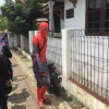 Ada Spiderman di Kampung Batik Cibuluh di Bogor