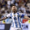 Sampai "Diancam" Petinju, Benarkah Messi Menginjak Bendera Meksiko?