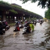 Fenomena Berubahnya Jalan Raya menjadi Sungai Dadakan di Jabodetabek