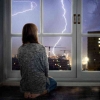 Pengalaman Rumahku Disambar Petir, Jangan Lupa Cabut Antena TV Saat Cuaca Buruk