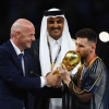 Lionel Messi dan Jubah Hitam "Bisht" dalam Prosesi Penyerahan Piala Dunia 2022!