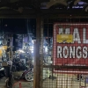 Keunikan Mall Rongsok di Depok