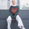 8 Inspirasi OOTD Hijab Remaja SMA yang Stylish!