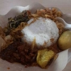 Nikmatnya Nasi Campur Khas Bu Rudy di Surabaya