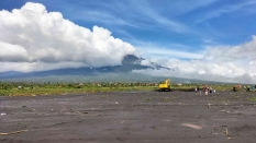 Mengunjungi Sungai Rumpun yang Tertimbun Material Abu Vulkanik Erupsi Gunung Kerinci