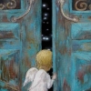 Malaikat Bersayap di Muka Pintu