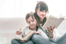 Cara Orangtua Menjadi Agen Literasi di Keluarga