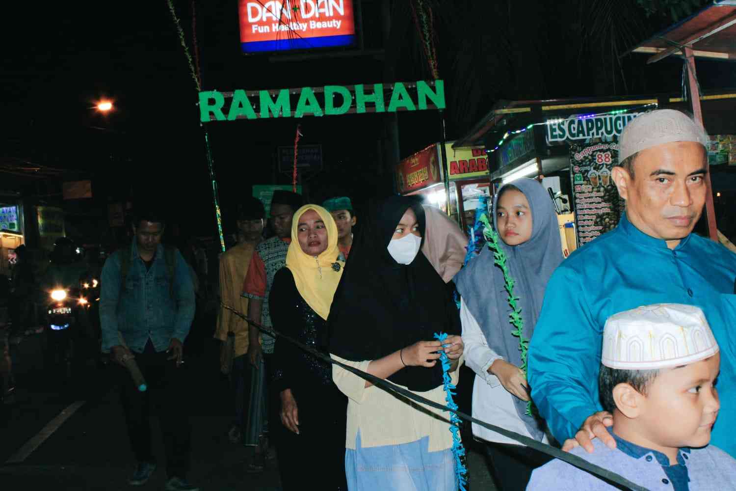 Pawai Obor Menyambut Bulan Ramadhan 1444 H bersama Karang Taruna RW 03 Tanah Baru