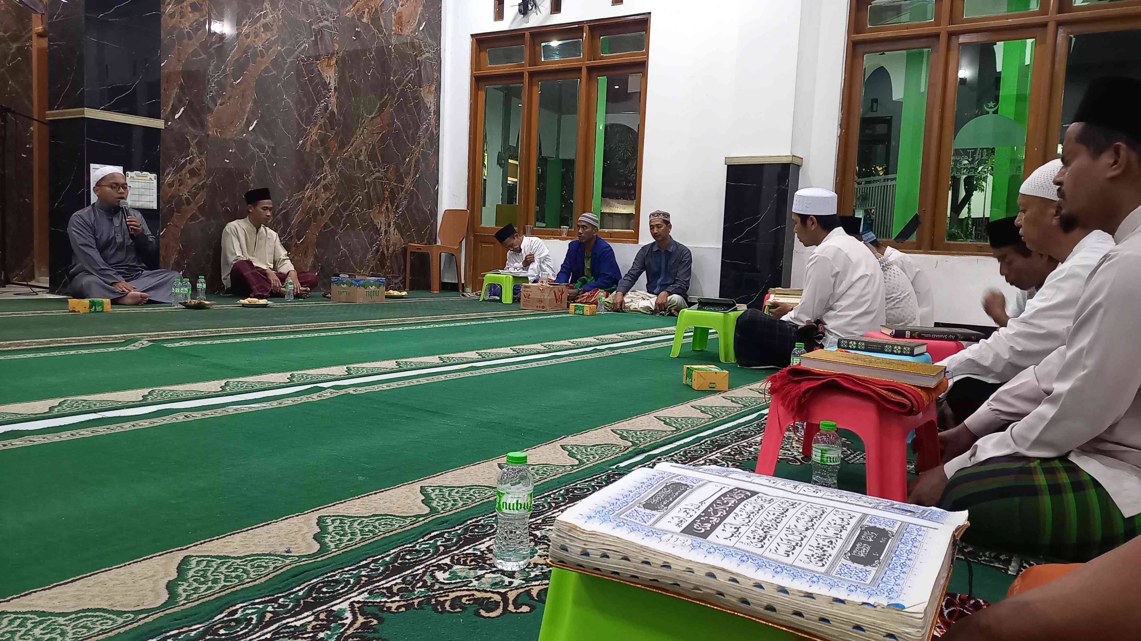 Khatmil Qur'an Salah Satu Cara Memakmurkan Masjid