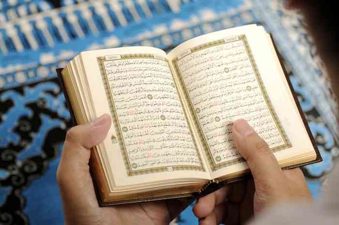 Hati Bersih Tidak Mengenal Kata Kenyang dari Membaca Al-Qur'an