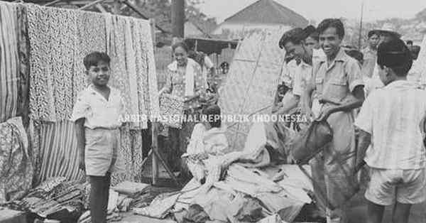 Sejarah Beli Baju Lebaran, Pernah Dikritik Belanda Karena Menggunakan Dana Pemerintah