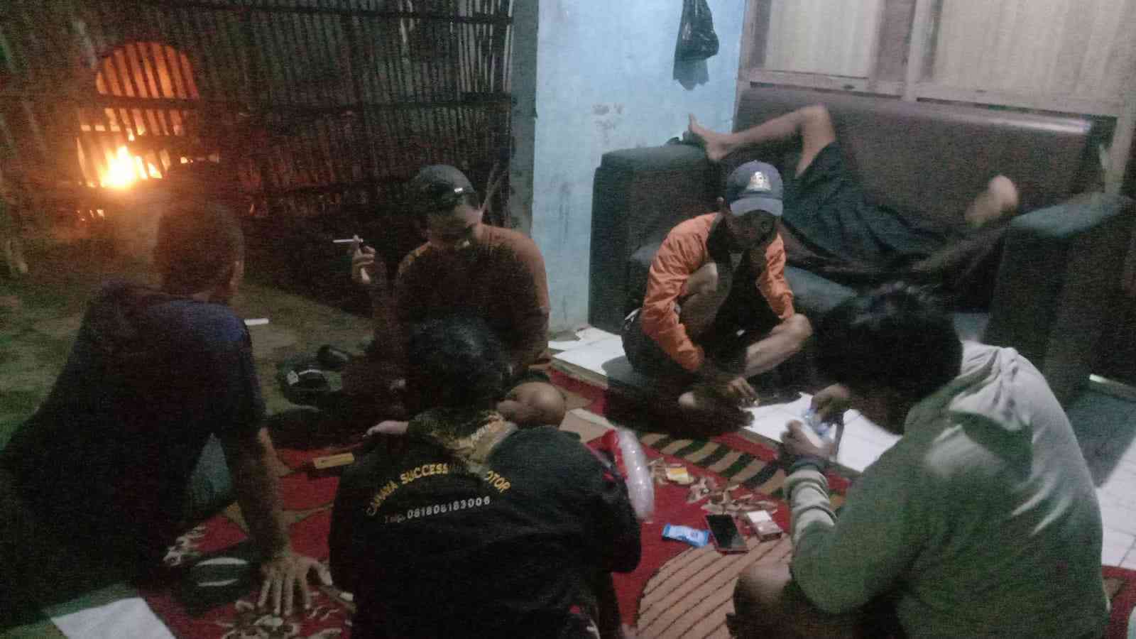 Membangunkan Sahur Tugas yang Mulia