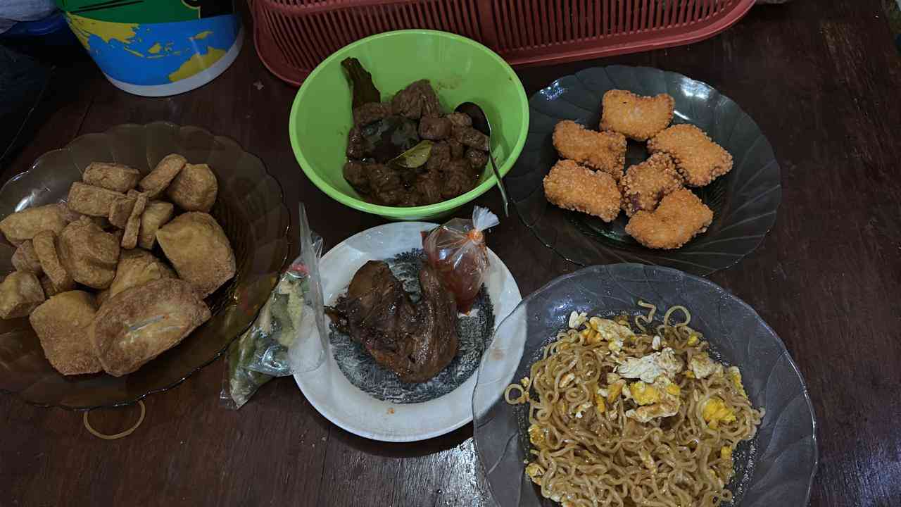 Sahur dan Buka dengan Mie Goreng Tanpa Kompor itu Biasa di Keluarga Kami