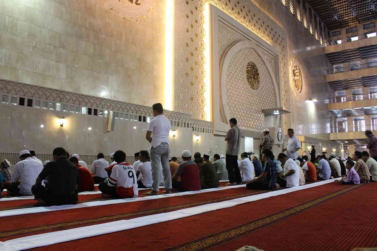 Keresahan Saya Sama Imam Tarawih yang Gerakannya Ngacir Enggak Kira-kira