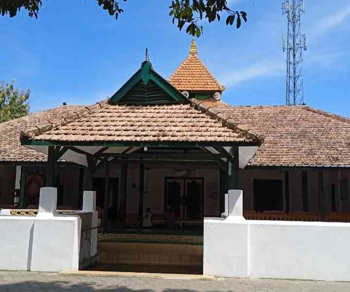 Masjid Kuno di Tanah Perdikan