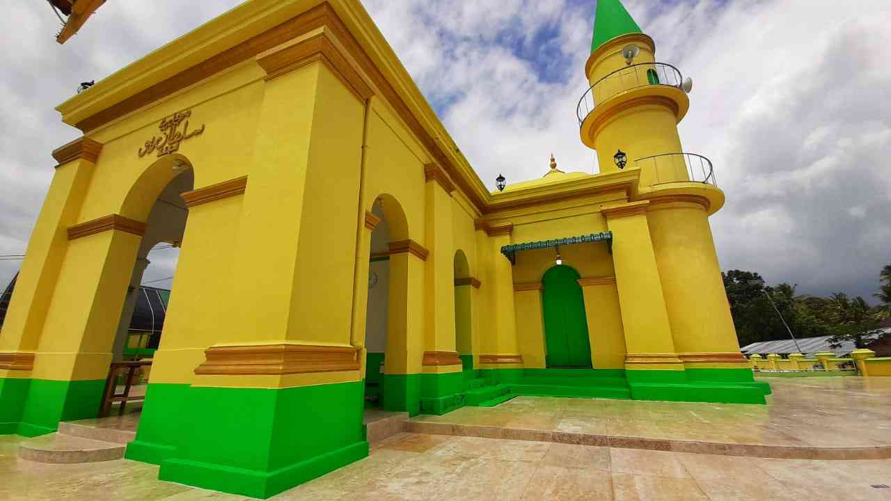 Mengenal Masjid Raya Sultan Riau Penyengat: Kokoh Berdiri Sejak Tahun 1803