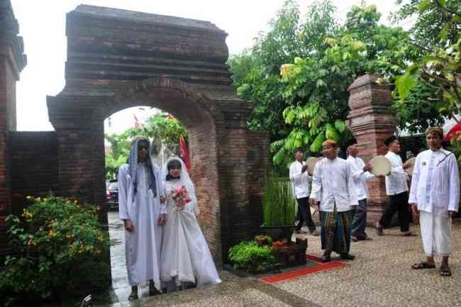 Kirab Nganten, Tradisi di Masjid Wali y