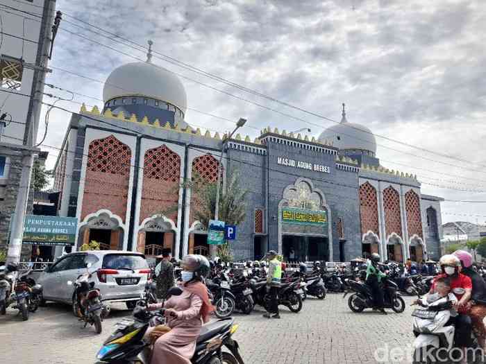 Masjid Agung Brebes, Kenali Keunikan dan Sejarah sebagai Destinasi Wisata Religi