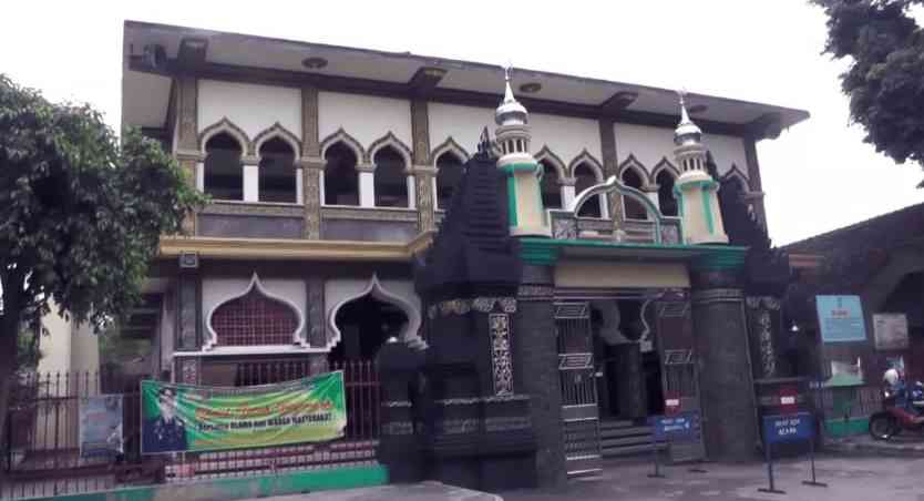 Wisata Religi Masjid Nusantara di Nganjuk