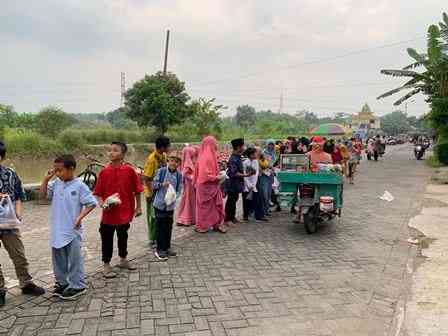 Inspirasi Ramadan, Anak Berbagi Sesama