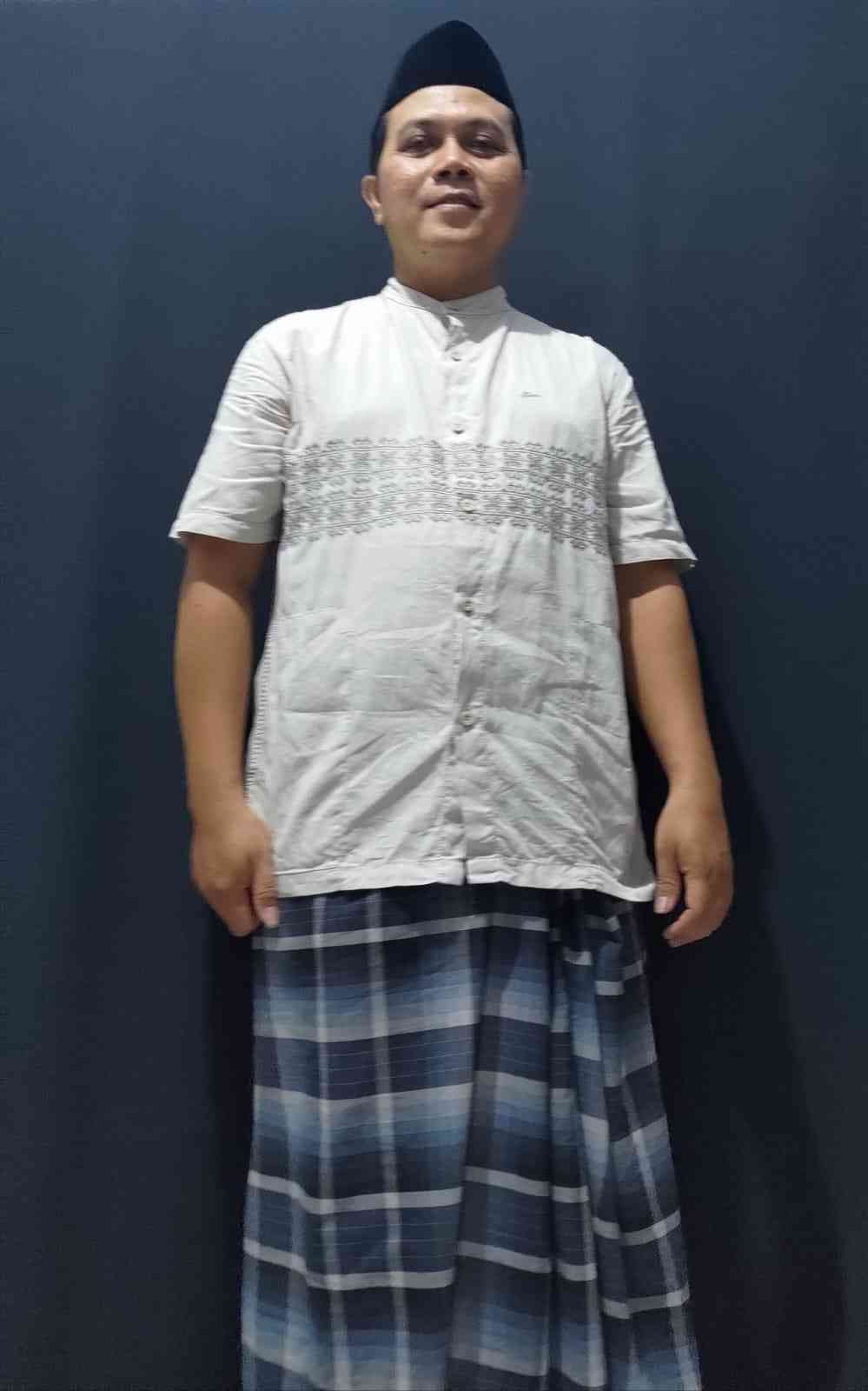 Sarung, Kopiah dan Baju Koko, Outfit Saat Taraweh