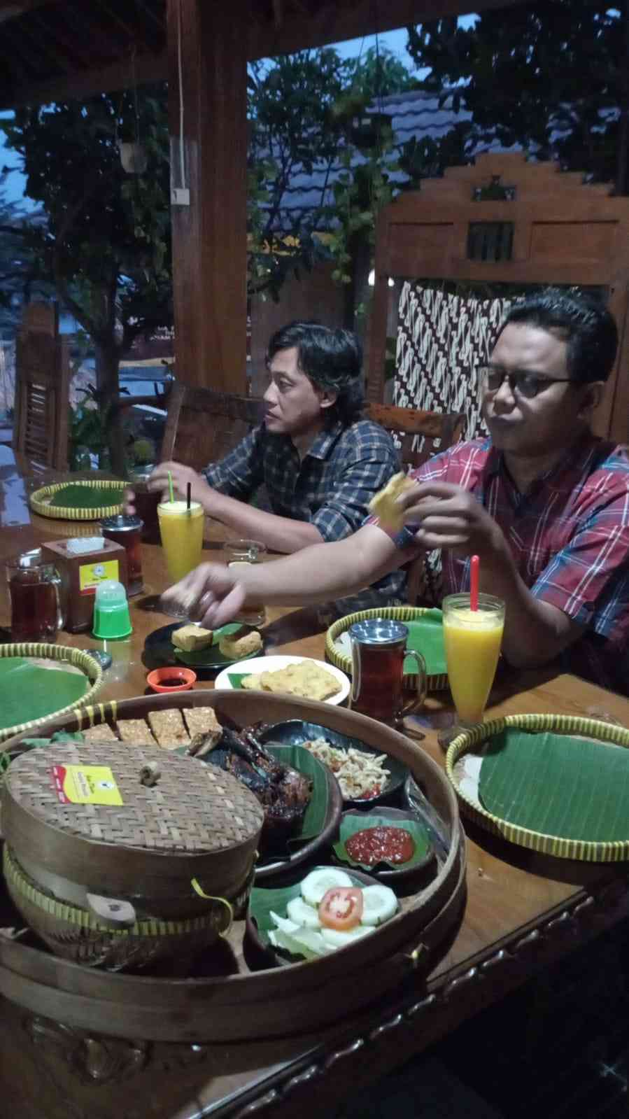 Serunya Kebyaran Sahur