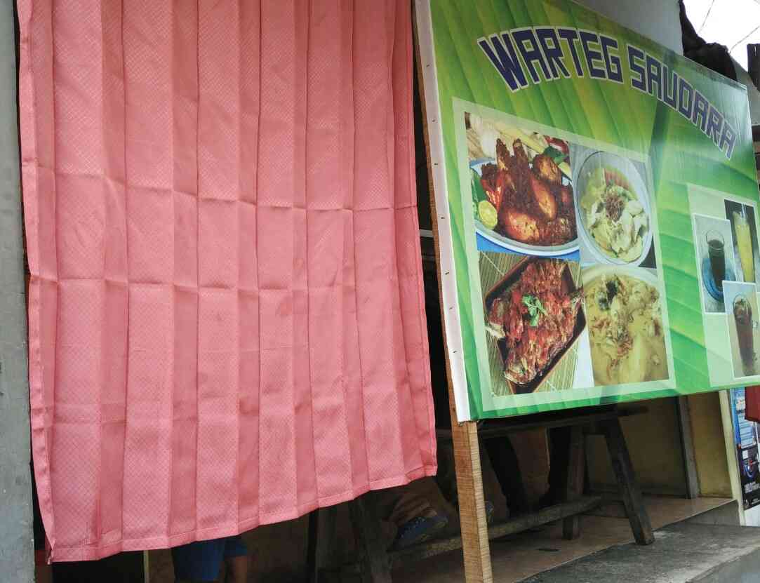 Pemilik Warteg yang Kebingungan