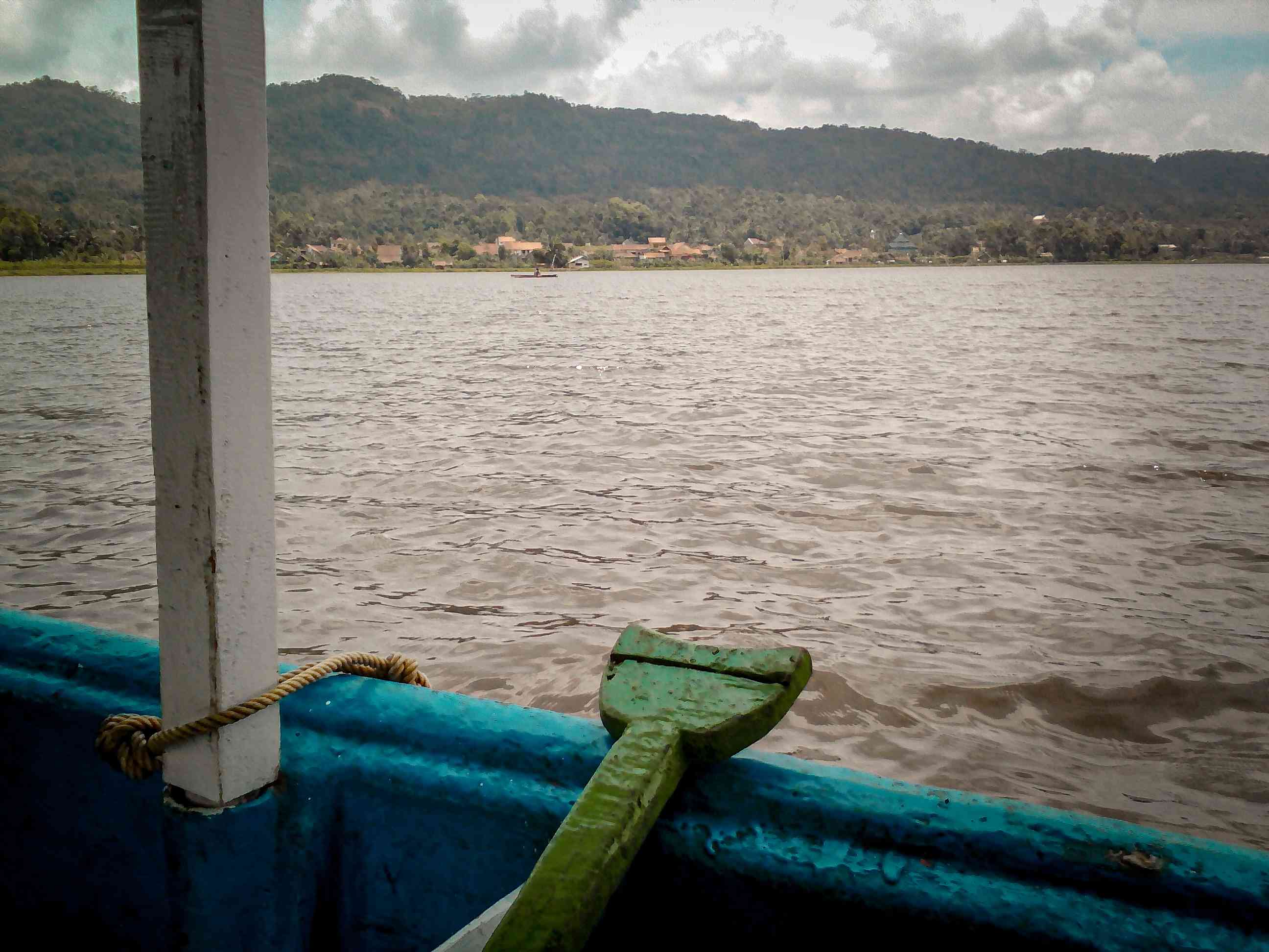 Pesona Wisata Lokal Danau Cantik yang Melegenda "Situ Lengkong Panjalu"