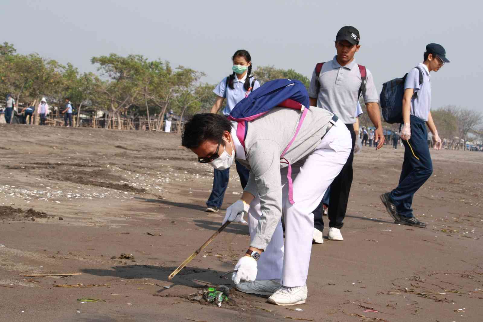 Travelling ke Alam Membangun Edukasi Humanis