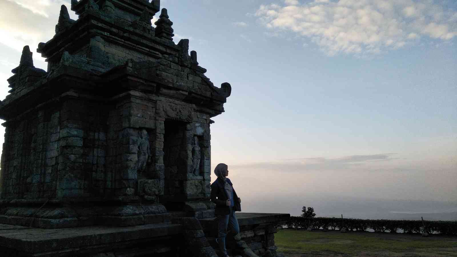 Jelajah Eksotisme Candi Gedong Songo