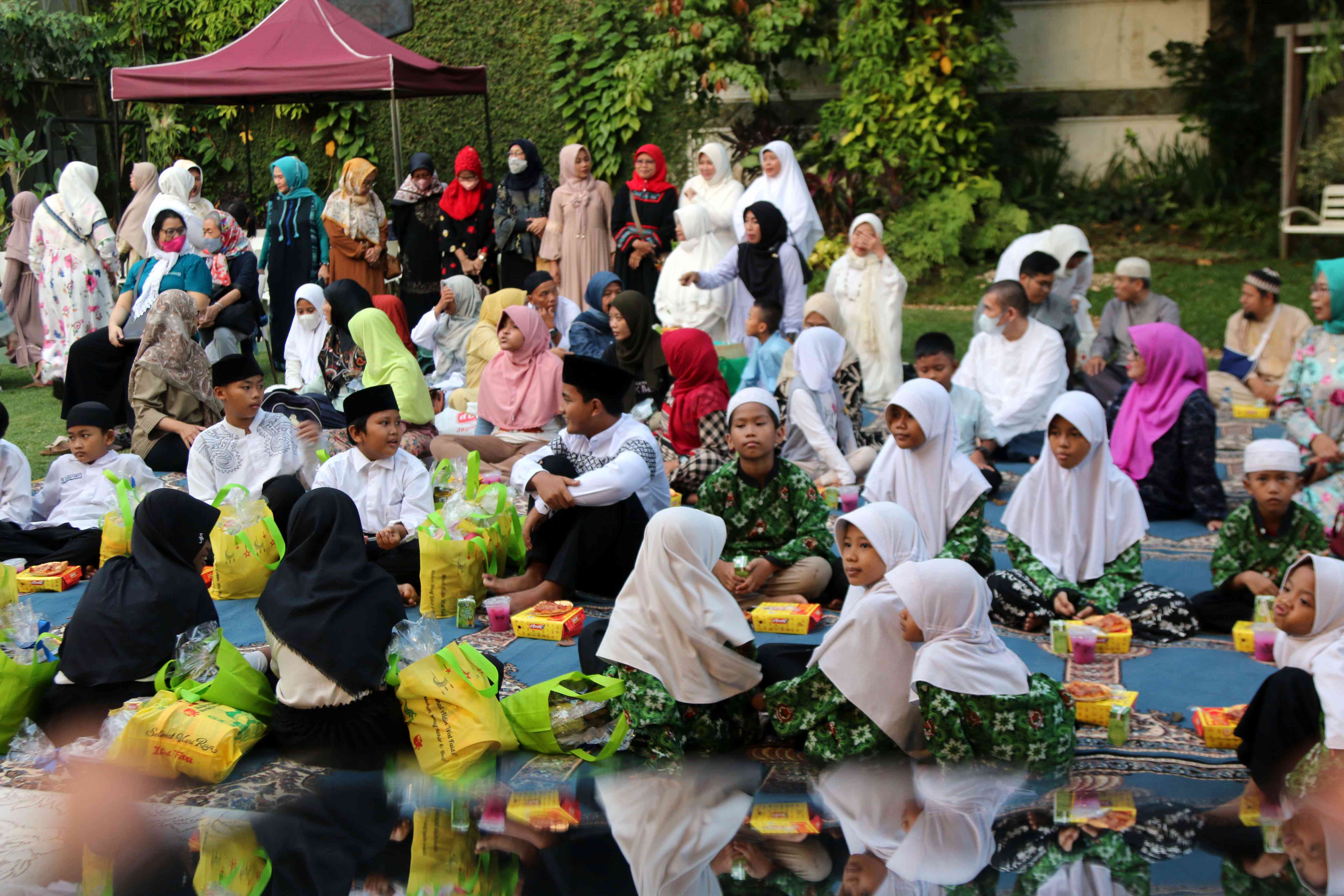 Buka Bersama Hemat, Nikmat dan Barokah