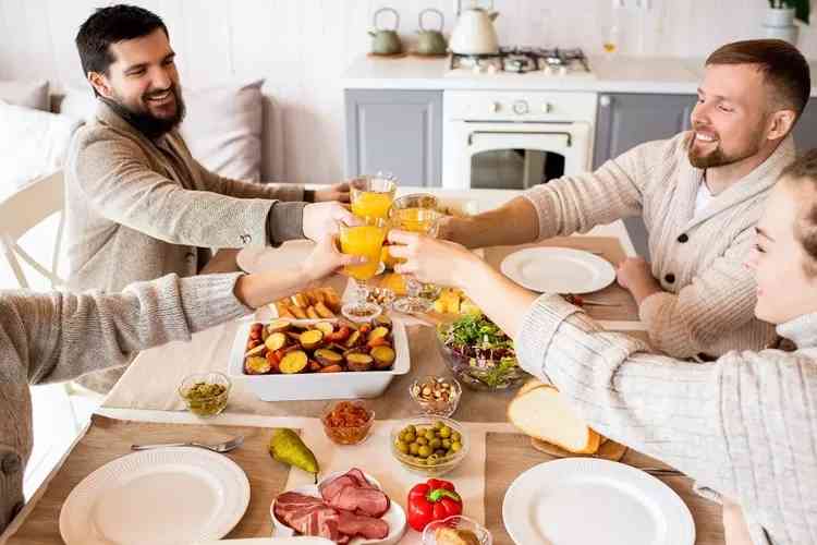 Kolaborasi Bukber dengan Sanak Keluarga Nenek, Nikmatnya Ingin Tambah Nasi + Gulai!