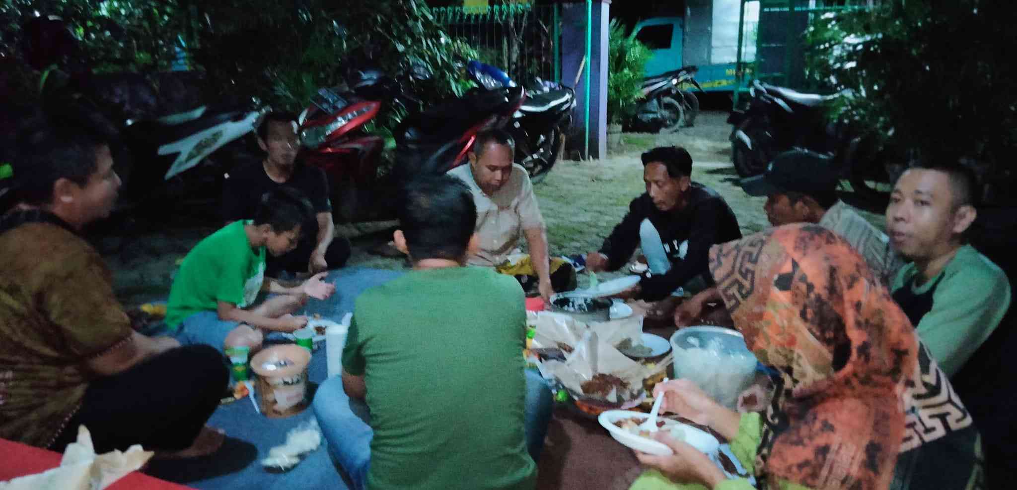 Seribu Makna Dibalik Bertemunya Kawan Lama Saat Hari Raya